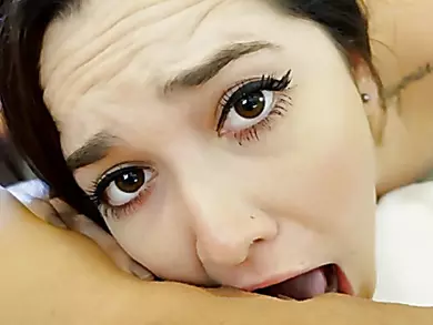 Lesbians Karlee And Zoey Licking Shaved Pussies