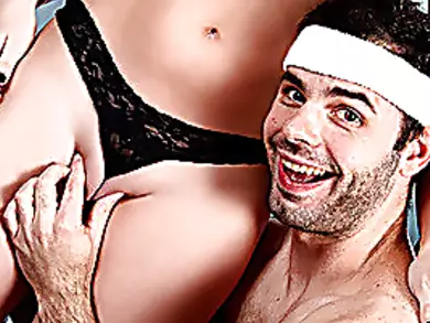 The Sexiest Gym Camel Toe You'll Ever See.