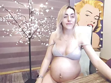 Pregnant blonde on cam earning pocket money