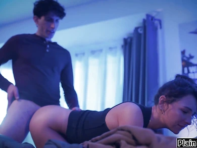 Stepdads scheme to fuck his stepdaughter n gf works out well